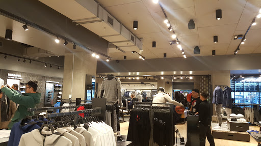 Sporting Goods Store «Nike Seattle», reviews and photos, 1500 6th Ave, Seattle, WA 98101, USA