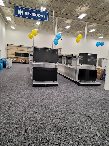 Electronics Store «Best Buy», reviews and photos, 1334 Winston Plaza, Melrose Park, IL 60160, USA