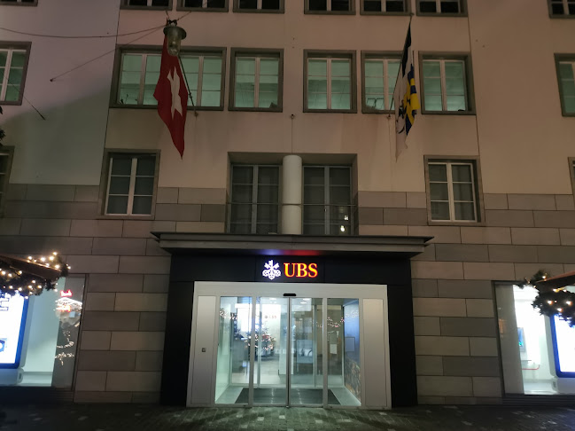 Rezensionen über UBS Geschäftsstelle in Chur - Bank