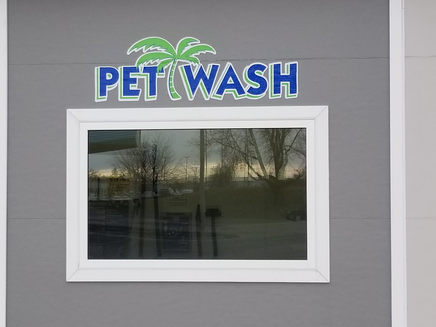 Blue Lagoon Pet Wash