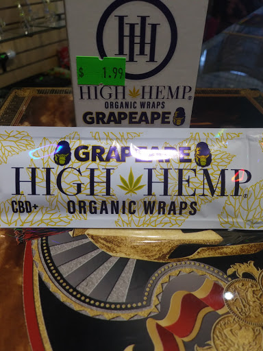 Tobacco Shop «George Dieter Smoke Shop», reviews and photos, 1580 George Dieter Dr #302, El Paso, TX 79936, USA