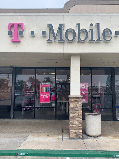 Cell Phone Store «T-Mobile», reviews and photos, 3320 E Chapman Ave, Orange, CA 92869, USA