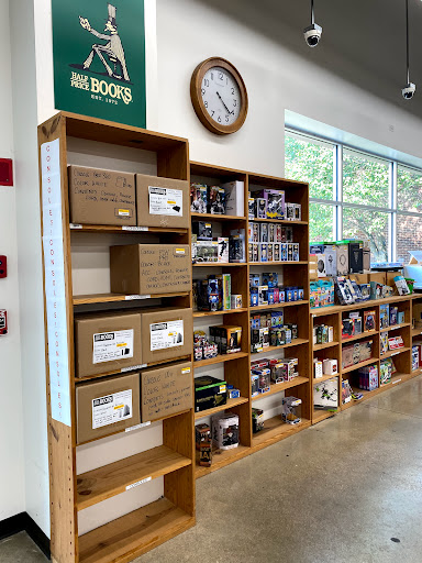 Book Store «Half Price Books», reviews and photos, 1075 E Golf Rd, Schaumburg, IL 60173, USA