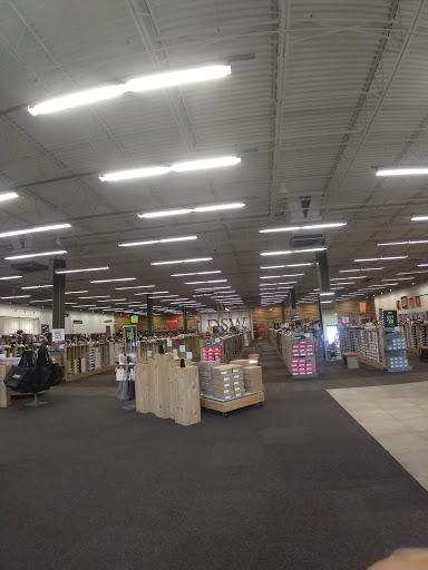 Shoe Store «DSW Designer Shoe Warehouse», reviews and photos, 10100 W McDowell Rd, Avondale, AZ 85392, USA