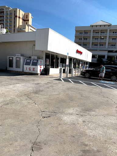 Gas Station «Speedway», reviews and photos, 601 Bayway Blvd, Clearwater Beach, FL 33767, USA