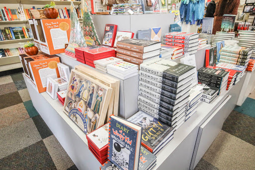 Book Store «Towne Center Books», reviews and photos, 555 Main St, Pleasanton, CA 94566, USA