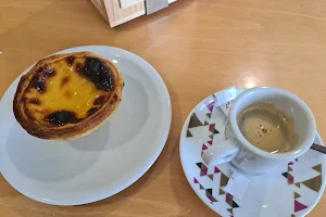 Delidoce - Cafetaria, Pastelaria e Pão Quente, Lda image