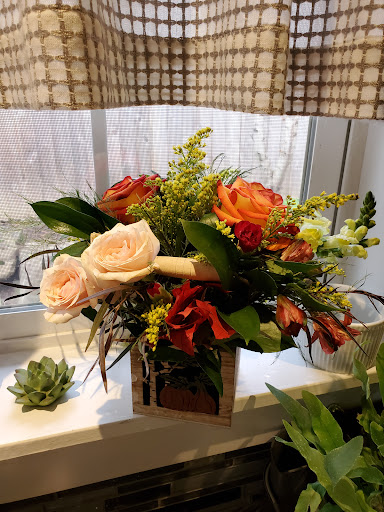 Florist «Wishing Well Floral», reviews and photos, 5656 Hood St #108, West Linn, OR 97068, USA