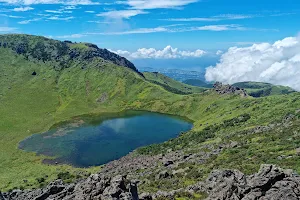 Baengnokdam Lake image