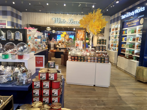 Shopping Mall «Vancouver Mall», reviews and photos, 8700 NE Vancouver Mall Dr, Vancouver, WA 98662, USA