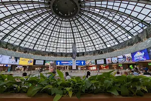 București Mall image