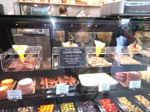 Grocery Store «Haggen Food & Pharmacy», reviews and photos, 17641 Garden Way NE, Woodinville, WA 98072, USA