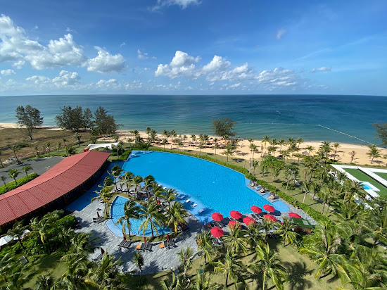Movenpick Beach