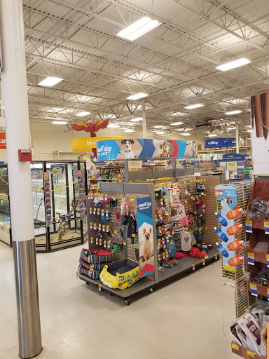 Pet Supply Store «PetSmart», reviews and photos, 475 Bank St, Waterbury, CT 06708, USA