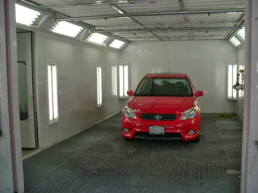 Auto Body Shop «Rich and Famous Auto Body», reviews and photos, 14741 Bessemer St, Van Nuys, CA 91411, USA