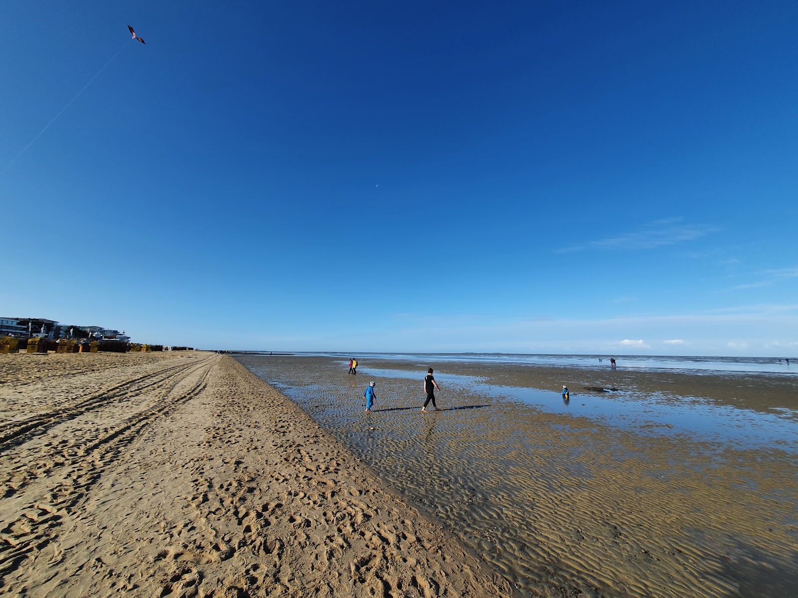 Foto di Spiaggia di Duhnen con una superficie del acqua turchese