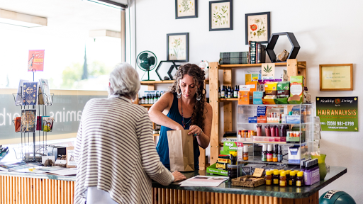 B Alive Vitamins, 6757 N Cedar Ave, Fresno, CA 93710, USA, 