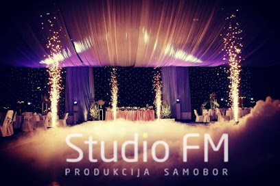 Studio FM - rasvjeta i efekti za vjenčanja
