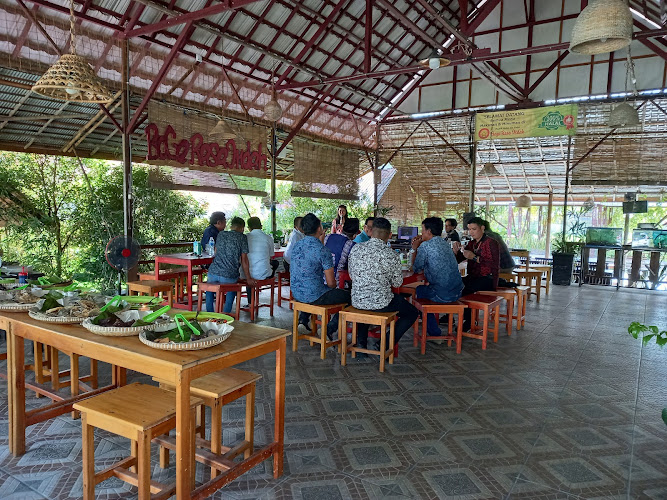 Pondok Makan Dan kolam Boga Rasa Indah