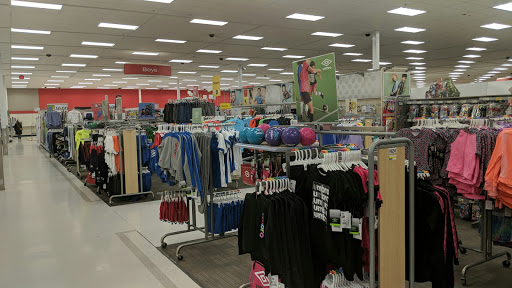 Department Store «Target», reviews and photos, 800 Broadview Village Sq, Broadview, IL 60155, USA