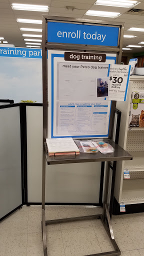 Pet Supply Store «Petco Animal Supplies», reviews and photos, 597 Hebron Rd #2, Heath, OH 43056, USA