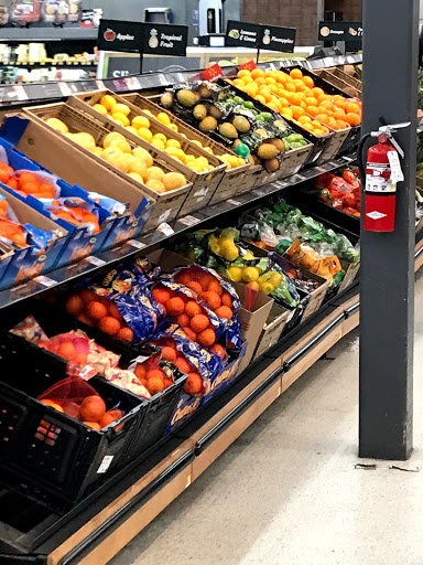 Department Store «Walmart Supercenter», reviews and photos, 315 Foxon Blvd, New Haven, CT 06513, USA