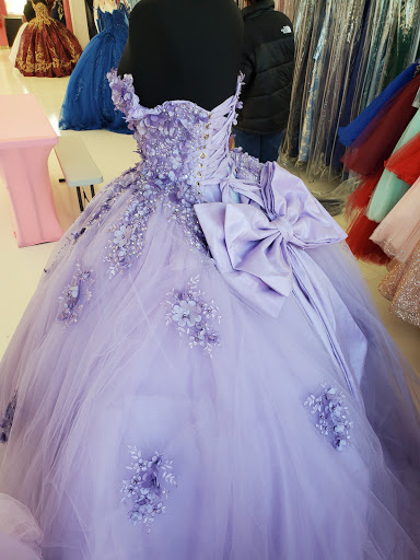 Bridal Shop «ELEGANT BOUTIQUE Quinceaneras», reviews and photos, 2 Camner Ave, Somerset, NJ 08873, USA