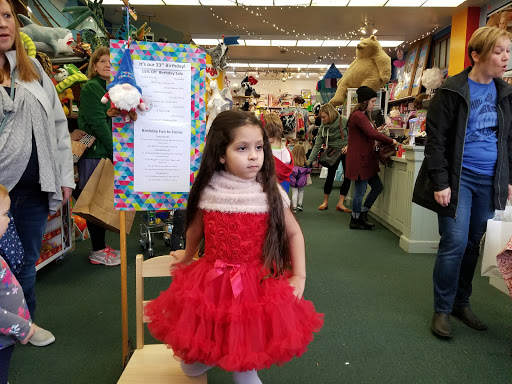 Toy Store «Thinker Toys», reviews and photos, 7784 SW Capitol Hwy, Portland, OR 97219, USA