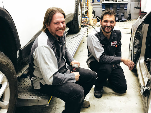 Auto Body Shop «Luther Collision & Glass - Bloomington», reviews and photos, 4801 American Blvd W, Bloomington, MN 55437, USA