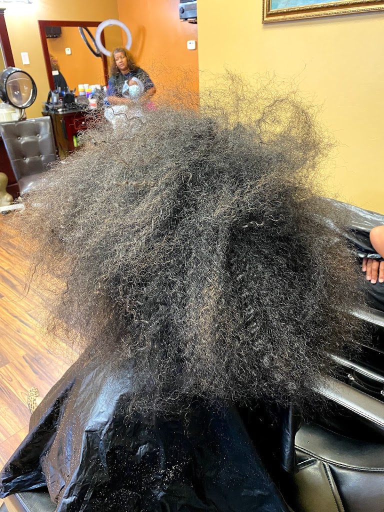Angela Dezign's Salon & Hair Emporium 30294
