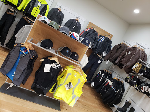 BMW Motorcycle Dealer «BMW Motorcycles of Burbank», reviews and photos, 2913 N Ontario St, Burbank, CA 91504, USA