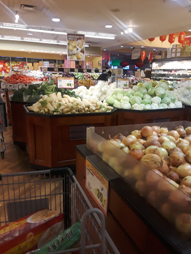 Shopping Mall «Great Wall Shopping Mall», reviews and photos, 18230 E Valley Hwy, Kent, WA 98032, USA