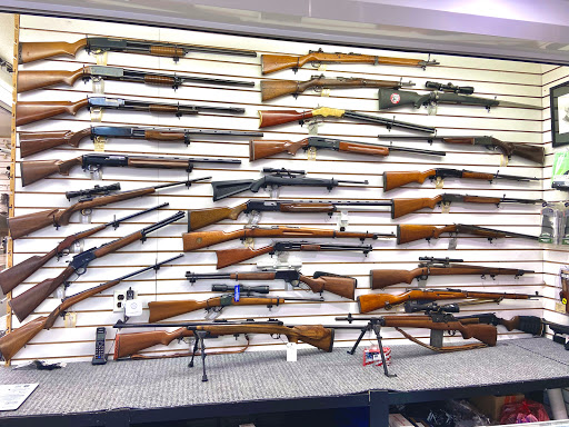 Pawn Shop «Gold & Pawn», reviews and photos, 2291 S Cleveland Ave, Fort Myers, FL 33901, USA