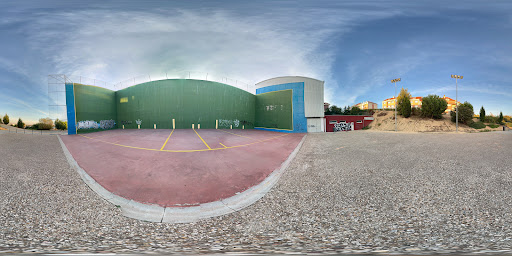Frontón de La Flecha en Arroyo de la Encomienda, Valladolid