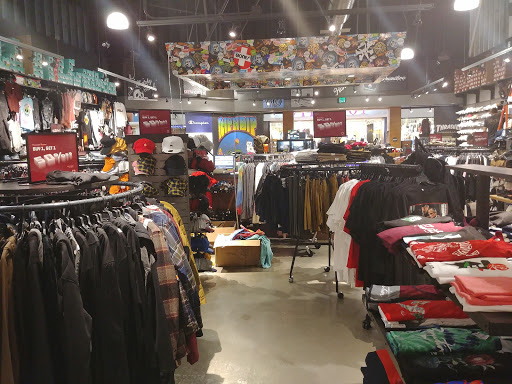 Clothing Store «Zumiez», reviews and photos, 5900 Sugarloaf Pkwy #509, Lawrenceville, GA 30043, USA