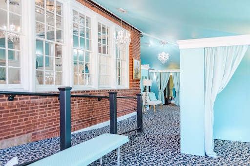 Bridal Shop «Love It! at Stella’s Bridal & Fashions», reviews and photos, 5 S Center St, Westminster, MD 21157, USA