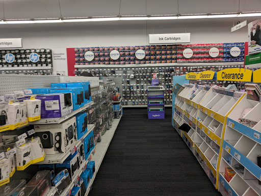 Office Supply Store «Staples», reviews and photos, 1104 W Broad St, Falls Church, VA 22046, USA
