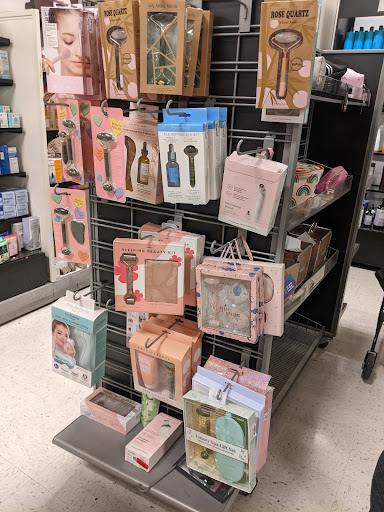 Department Store «T.J. Maxx», reviews and photos, 33 Holyoke St, Holyoke, MA 01040, USA