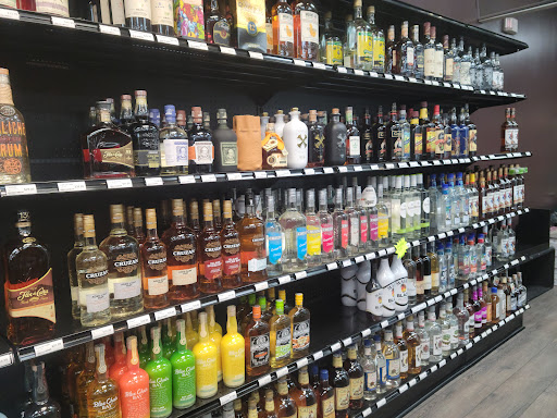 Liquor Store «Star Liquor @ Big Bend Road», reviews and photos, 13192 US-301, Riverview, FL 33578, USA