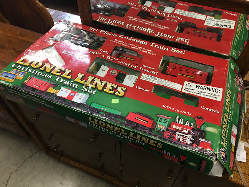 Thrift Store «Society of St. Vincent de Paul Long Beach Thrift Store», reviews and photos