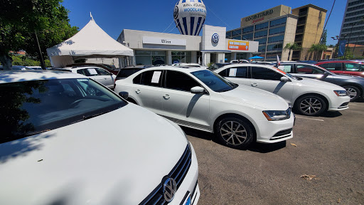 Volkswagen Dealer «Livingston Volkswagen», reviews and photos, 21141 Ventura Blvd, Woodland Hills, CA 91364, USA