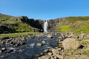 Gufu waterfall image