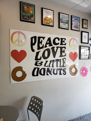Donut Shop «Peace Love & Little Donuts», reviews and photos, 3106 Tamiami Trail N, Naples, FL 34103, USA