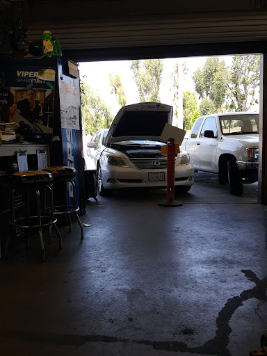 Auto Repair Shop «Auto Body & Repair», reviews and photos, 2402 W 17th St, Santa Ana, CA 92706, USA