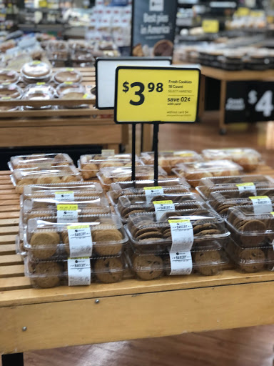 Grocery Store «Fresco y Más», reviews and photos, 1630 W 49th St, Hialeah, FL 33012, USA