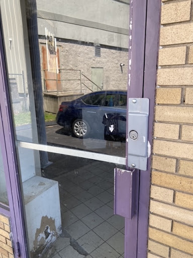 Pet Store «WorldWide Fish & Pets», reviews and photos, 61 Amity Rd, New Haven, CT 06515, USA