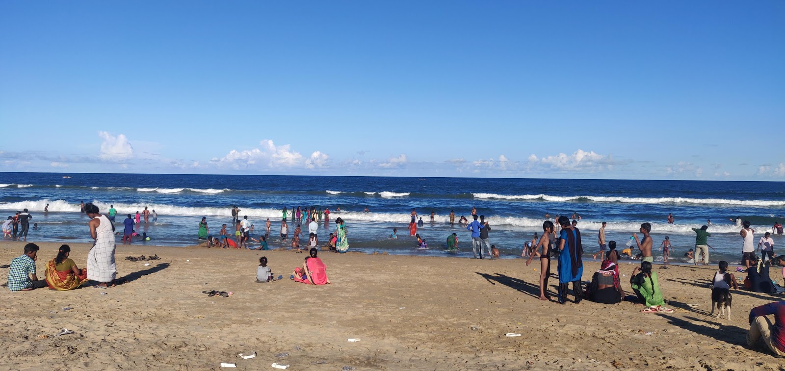 Fotografie cu Akkarai Beach și așezarea