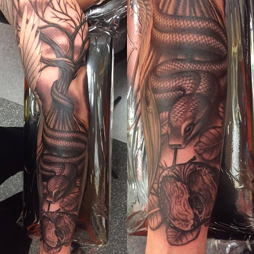 Tattoo Shop «Clockwork Tattoo and Art Gallery», reviews and photos, 315 Main St, Southbridge, MA 01550, USA