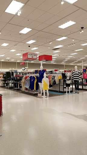 Department Store «Target», reviews and photos, 800 Broadview Village Sq, Broadview, IL 60155, USA