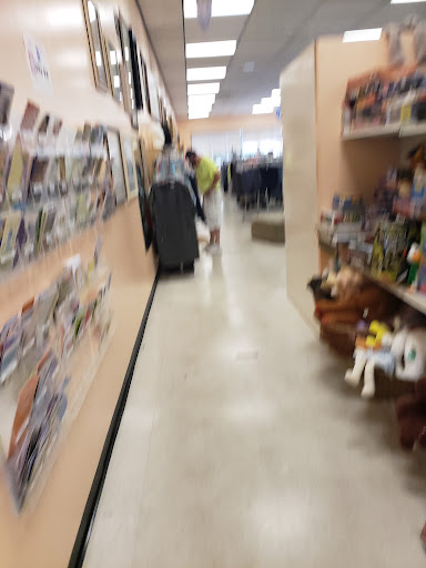 Non-Profit Organization «St. Vincent de Paul Thrift Store», reviews and photos, 2023 Del Prado Blvd, Cape Coral, FL 33990, USA